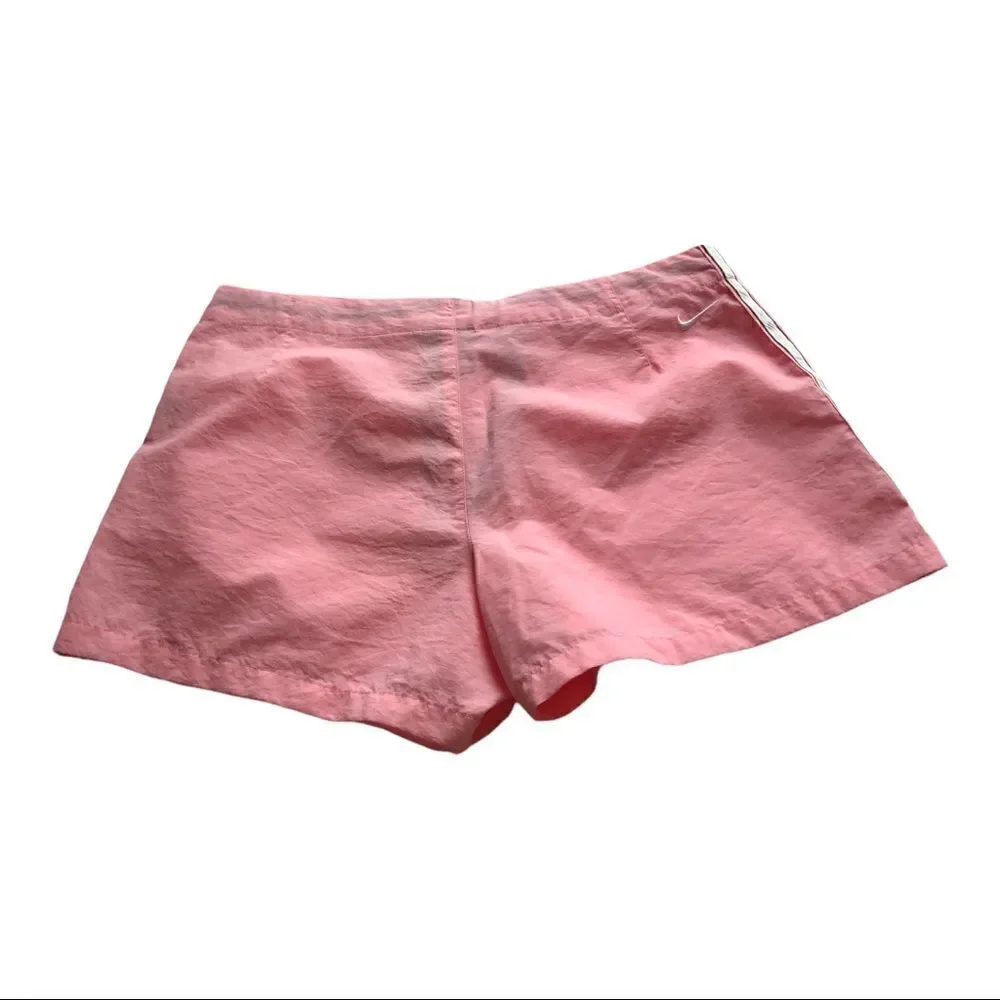 Nike shorts light weight quick dry pink M(8-10)